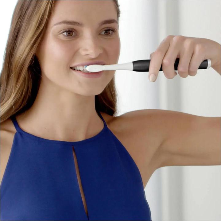 Actual product image Oral-B Pulsonic Clean (1 x)
