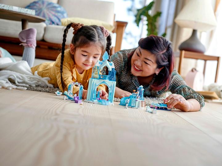 Produktbild LEGO Annas und Elsas Wintermärchen (43194, LEGO Disney)