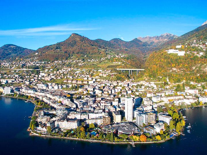 Immagine prodotto Smartbox Alla scoperta di Montreux con Freddie Mercury: un tour dedicato alla leggenda del rock (1 pers.)