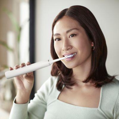 Actual product image Philips Sonicare DiamondClean 9000 (Sonic toothbrush)