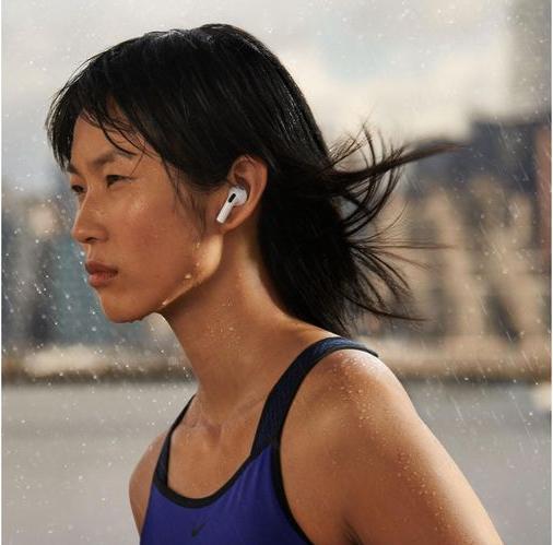 Actual product image Apple AirPods (3rd Gen.) Lightning Case (No noise cancelling, 6 h, Wireless)