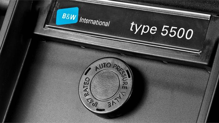 Produktbild B&W International Schutzkoffer Schaumstoff Typ 5500 (Fotorucksack, 37.90 l)
