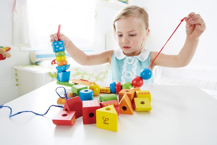 Produktbild Hape Fädelklötze