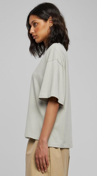 Actual product image Urban Classics Ladies Organic Heavy Slit Tee (4XL)