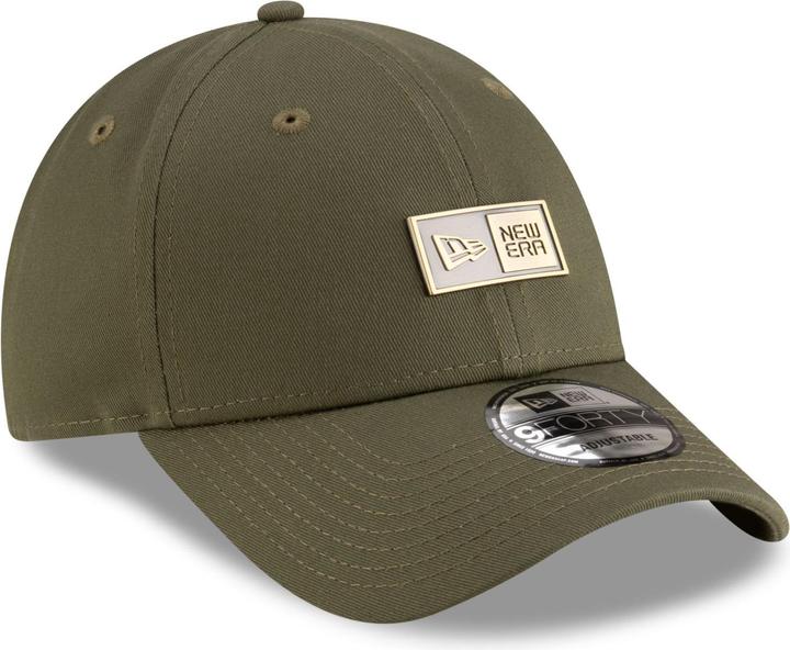 Actual product image New Era 9Forty Strapback Cap - METAL BADGE oliv