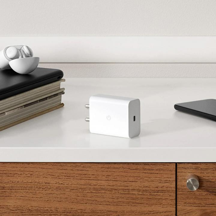 Actual product image Google Power Charger (30 W)