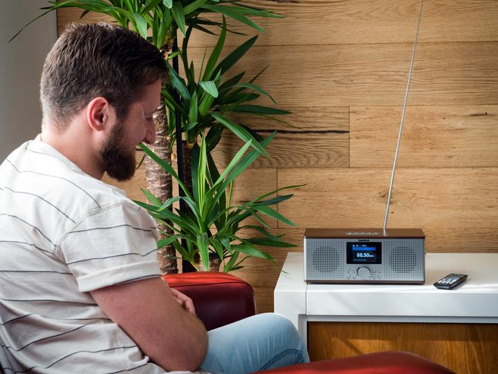 Actual product image Lenco DIR-170, DAB+ Internet Radio, Walnut (Web radio, DAB+, Bluetooth)
