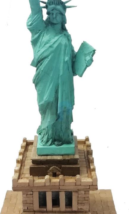 Actual product image Block Cuit. 3D ceramic model kit - Statue of Liberty New York (11.5 x 39 x 11.5 cm)