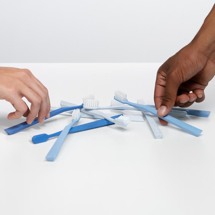Produktbild Alpine White Toothbrush (Weich, 1 x)