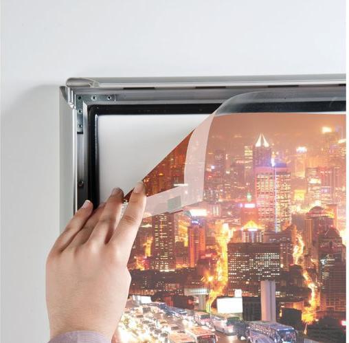 Produktbild Franken Plakatrahmen "Outdoor", DIN A3, 25 mm Rahmenprofil silbereloxierter Aluminium-Klapprahmen, Kunststof