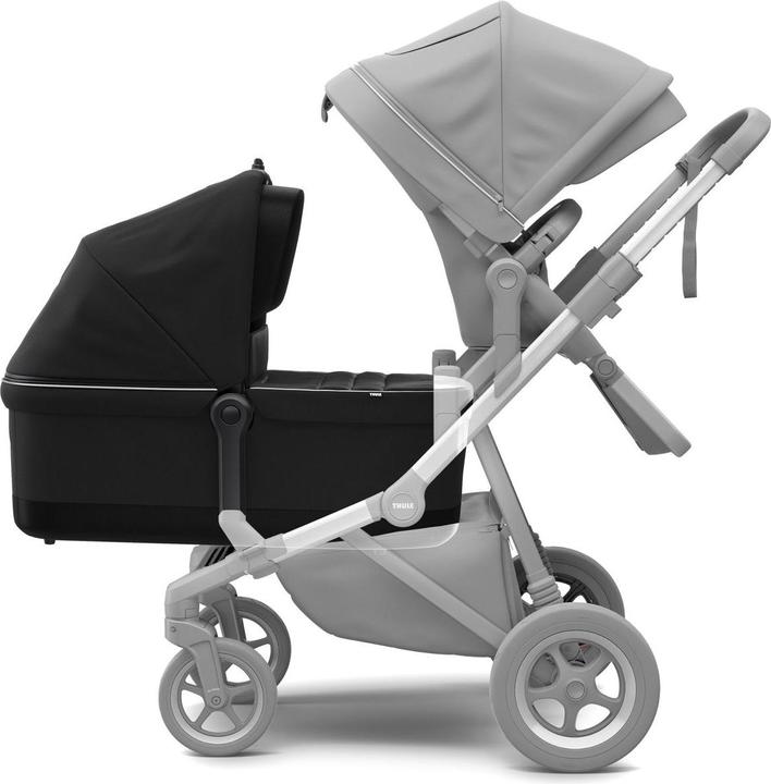 Actual product image Thule Sleek bassinet