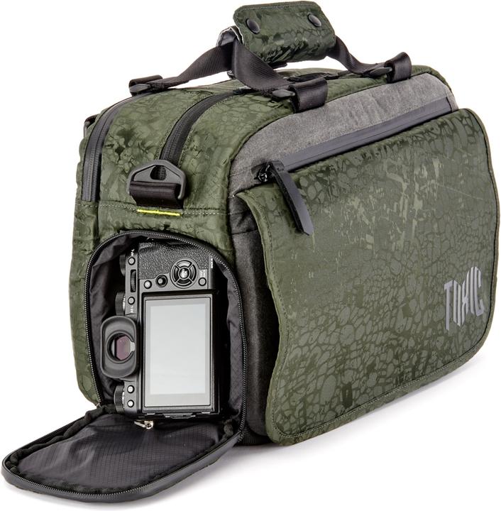 Actual product image 3 Legged Thing Toxic Wraith Camera Messenger M Water Resistant "Frog" Pocket Emerald