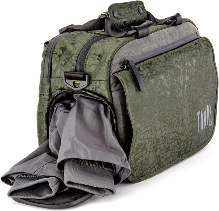 Actual product image 3 Legged Thing Toxic Wraith Camera Messenger M Water Resistant "Frog" Pocket Emerald