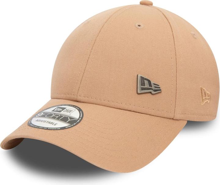 Actual product image New Era 9Forty Strapback Cap - METAL PIN BADGE beige