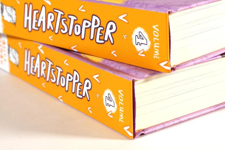 Produktbild Heartstopper Volume 4 (deutsche Hardcover-Ausgabe) (Deutsch, Alice Oseman, Vanessa Walder, 2022)
