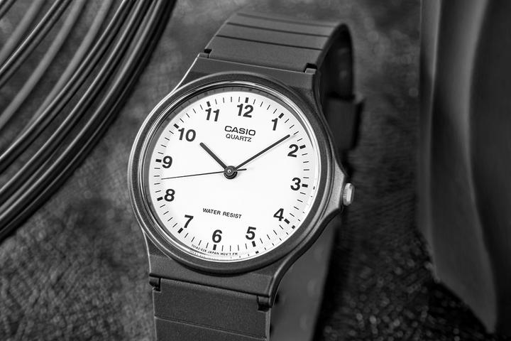 Actual product image Casio Mq-24-7bllgf (Analogue wristwatch, 38.80 mm)