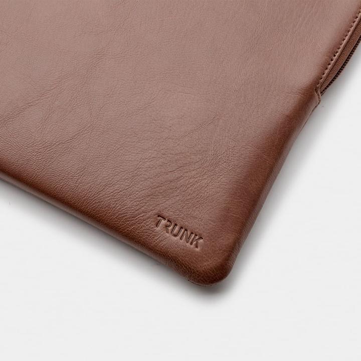 Actual product image Trunk MacBook Pro sleeve (14", Apple)