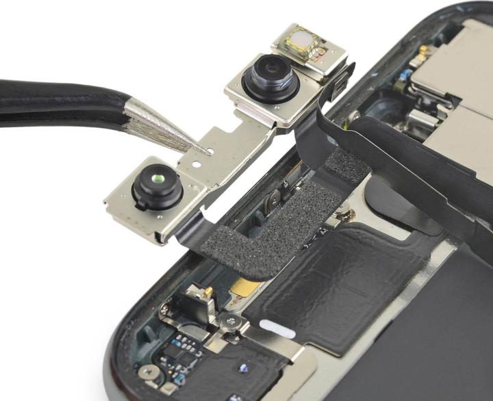 Image du produit Clappio Remplacement de la caméra frontale (iPhone 12 Mini)