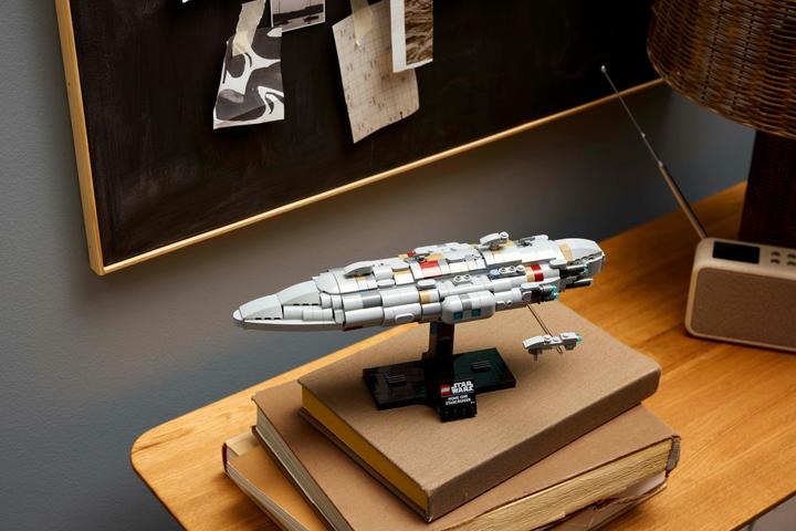 Produktbild LEGO Sternkreuzer Heimat Eins (75405, LEGO Star Wars)
