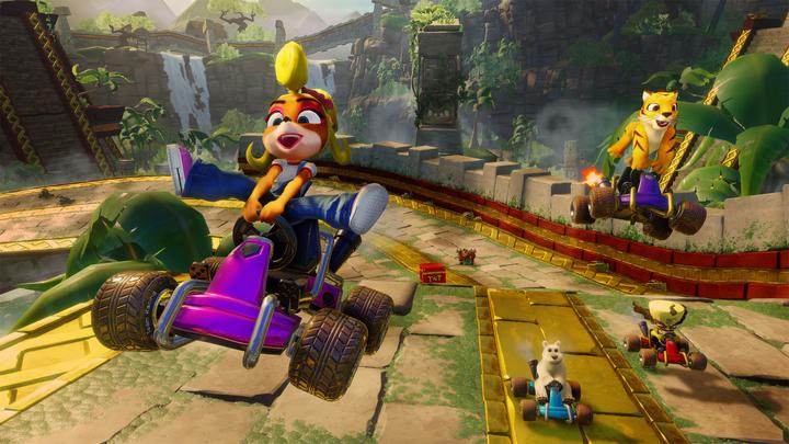 Produktbild Activision Crash Team Racing: Nitro Fueled (PS4, DE)