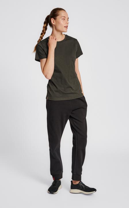 Actual product image hummel Red Heavy T-Shirt S/S Woman (S)