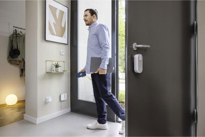 Produktbild Bosch Smart Home Yale Linus Türschloss (Smartphone)