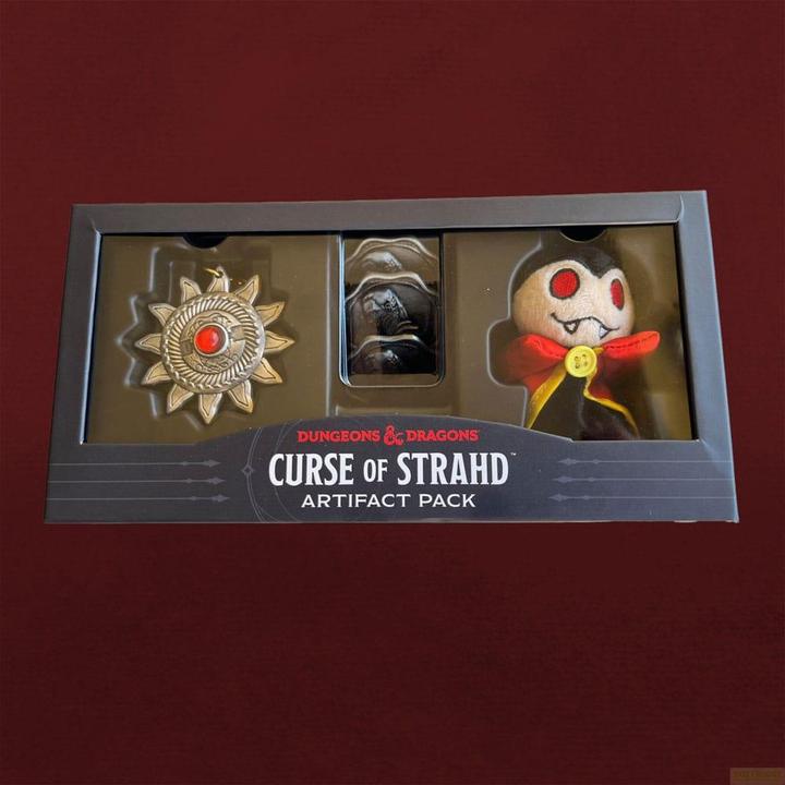 Produktbild Beadle & Grimm´s Dungeons & Dragons: Course of Strahd Geschenkbox Artifact Set