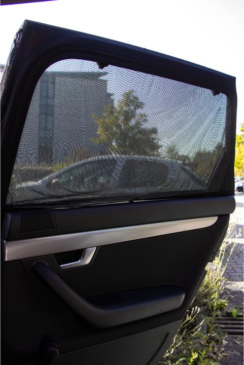 Image du produit Cartrend Chaussette de protection solaire pour voiture, set de 2 pour les véhicules avec des cadres de