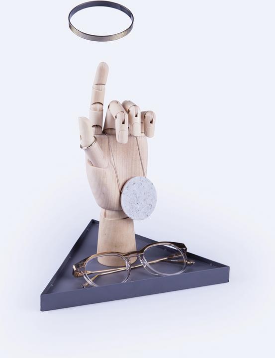 Doiy The Hand