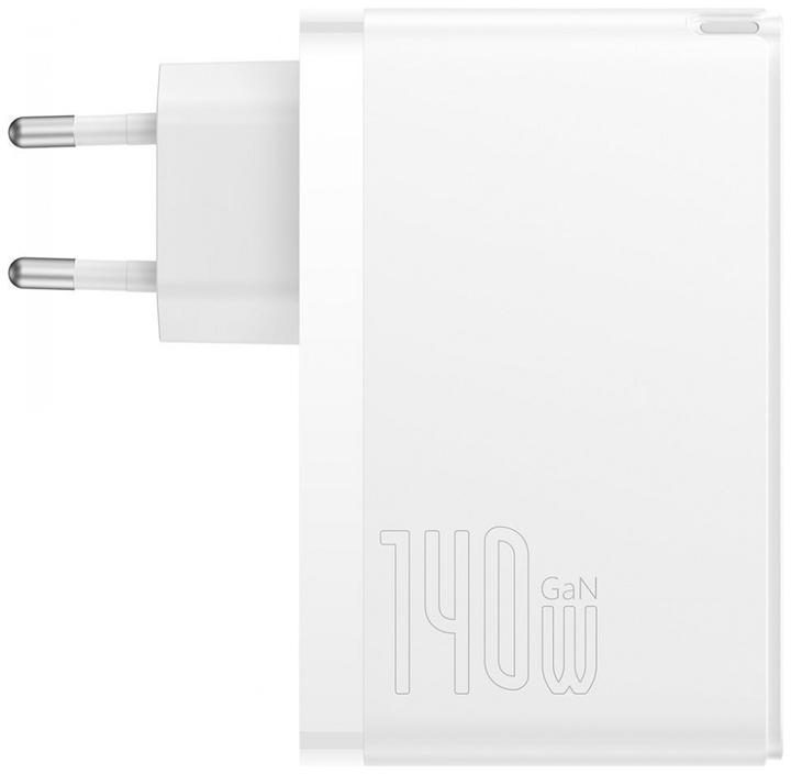 Actual product image Ugreen USB-C PD + USB-A QC 36W Car Charger