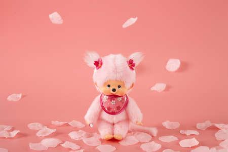 Immagine prodotto Monchhichi Ragazza in fiore di ciliegio (20 cm)