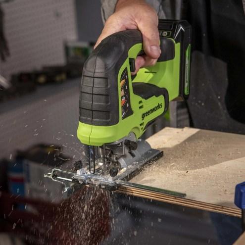 Actual product image Greenworks Emilia