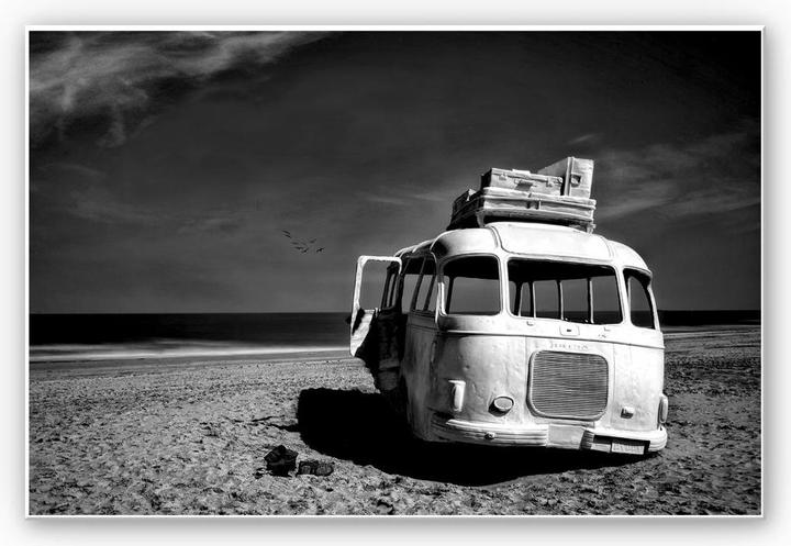 Actual product image Trenddeko Depaepe - Beached Bus (30 x 20 cm)