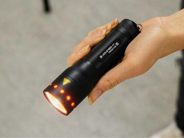 Actual product image Ledlenser P7 (13 cm, 450 lm)