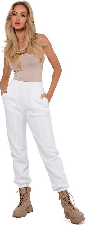 Made of Emotion Sportanzug Hosen model