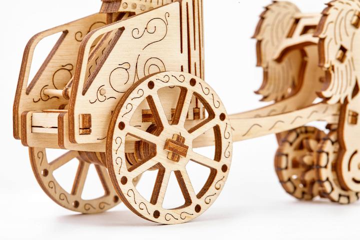Actual product image WoodenCity Roman Chariot