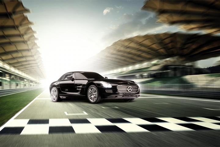 Produktbild Carson 1:24 M.-Benz SLS AMG 2.4G 100% RTR schwa