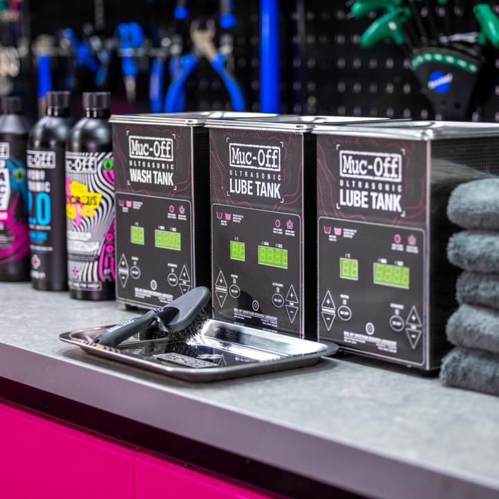 Image du produit Muc-Off Ultrasonic Tank Kit (750 ml, Nettoyant pour vélo, Ensemble de soins)