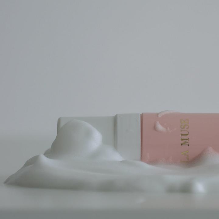 Actual product image La Muse Light & Pure Intimate Wash (Foam, 150 ml)
