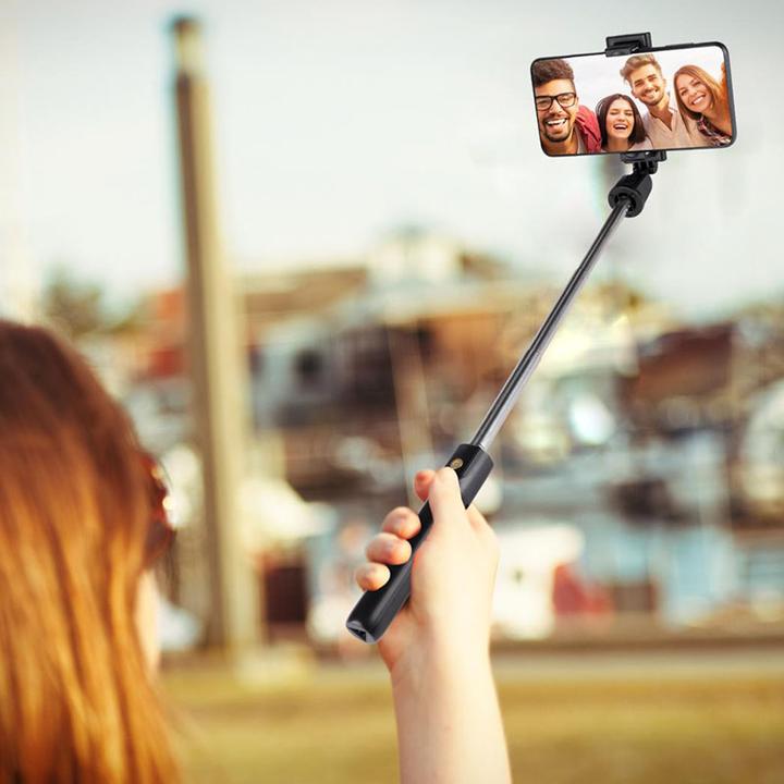 Actual product image Grundig selfie stick with tripod