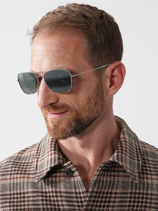 Actual product image Maui Jim 675
