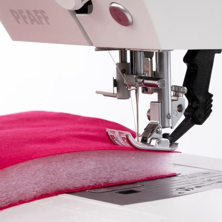 Actual product image Pfaff Ambition 635