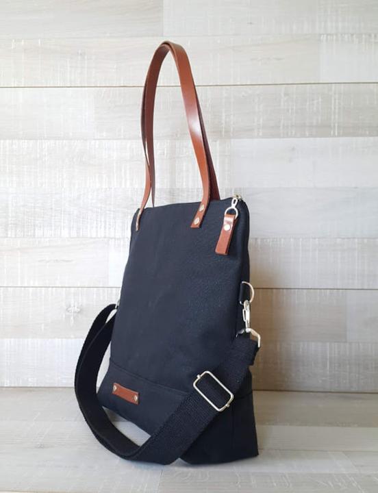 Produktbild Only-Bags.Store Tragetasche aus gewachstem Canvas in CHARCOAL BLACK