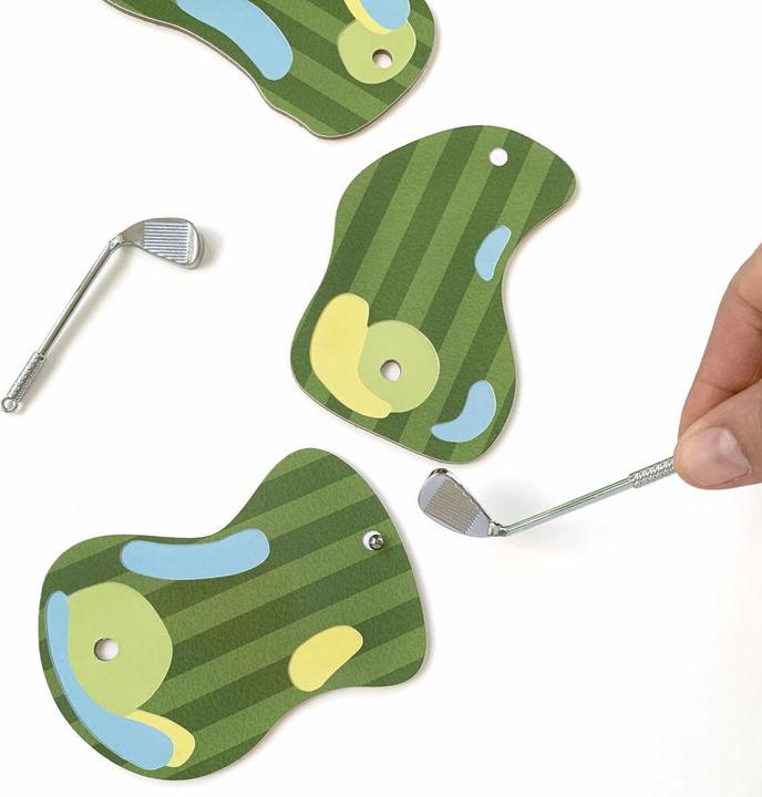 Actual product image Kikkerland Golf in a Tin (French, German, Portuguese, English, Spanish, Italian, Icelandic)