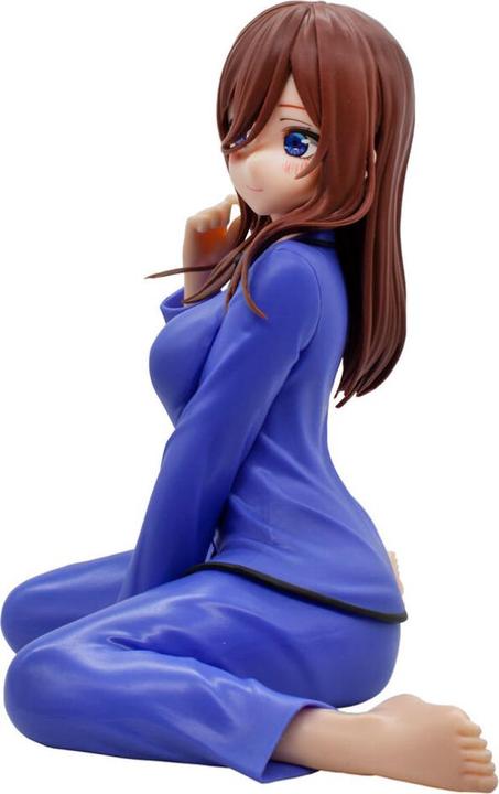 Actual product image Banpresto The Quintessential Quintuplets - Miku Nakano Relax Time