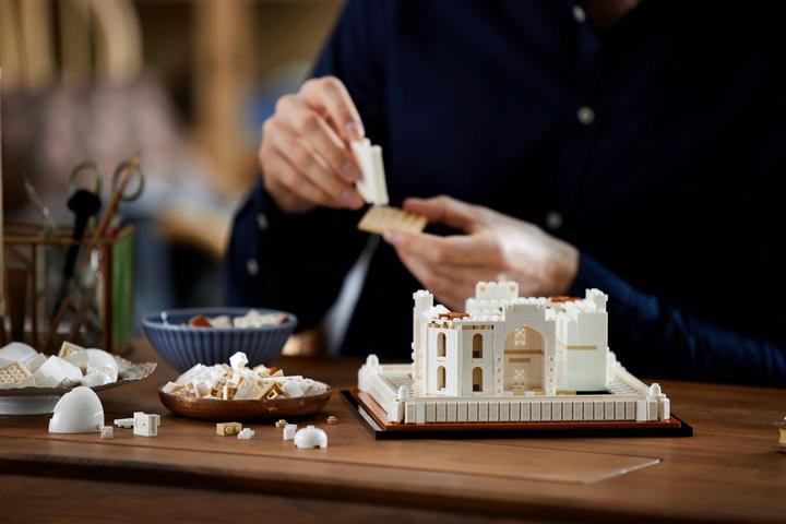 Actual product image LEGO Taj Mahal (21056, LEGO Architecture, LEGO Rare Sets)
