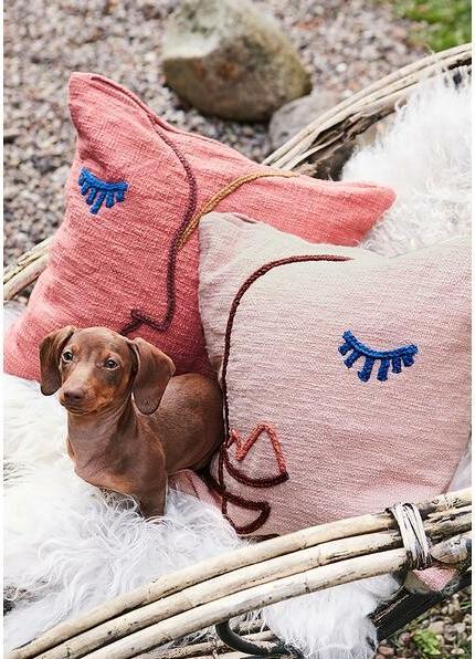 Actual product image Liv Interior Pillowcase Faces 45 cm x 45 cm, Pink (45 x 45 cm)