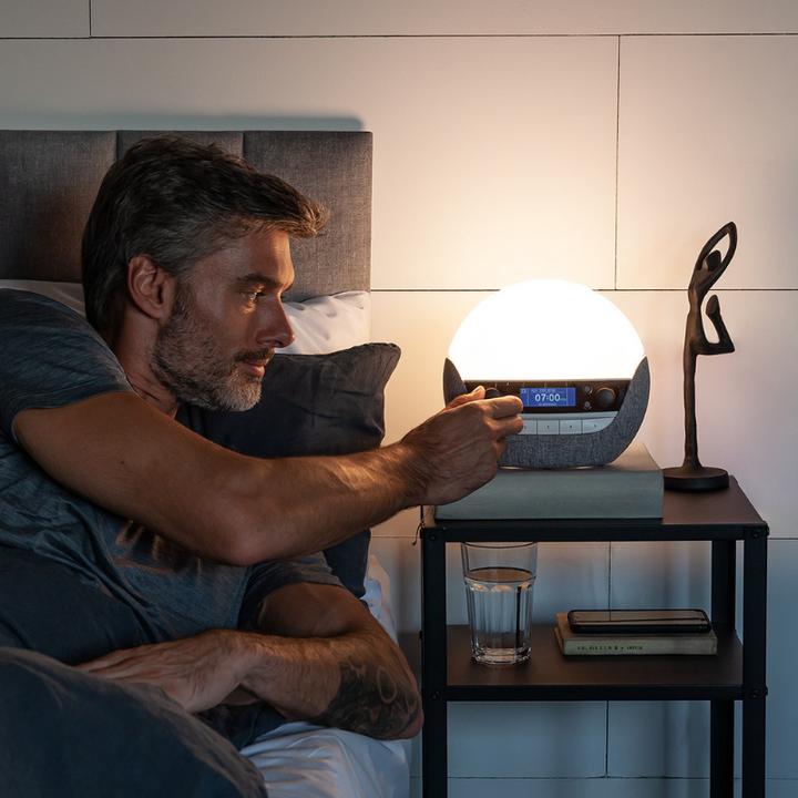 Image du produit Lumie LUXE 750DAB+ simulateur d'aube gris