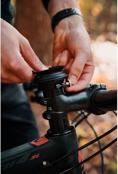 Actual product image Fidlock Holder Vacuum Ahead Cap Base