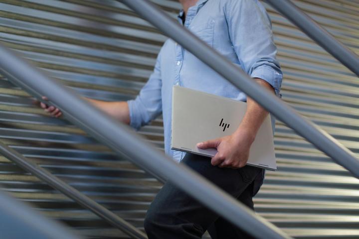 Produktbild HP EliteBook x360 1030 G2 1EP00EA (13.30", Intel Core i7-7500U, 8 GB, 512 GB, CH)